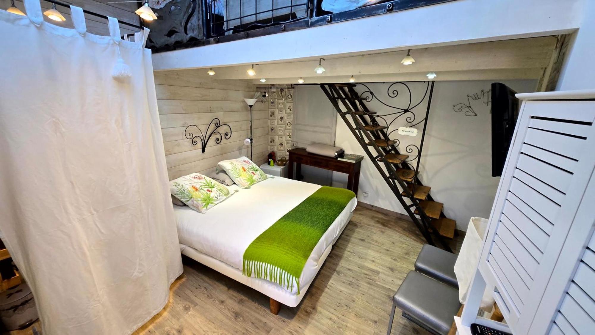 Les Chambres De La Forge Des Collines เลแซร์บิเย ภายนอก รูปภาพ