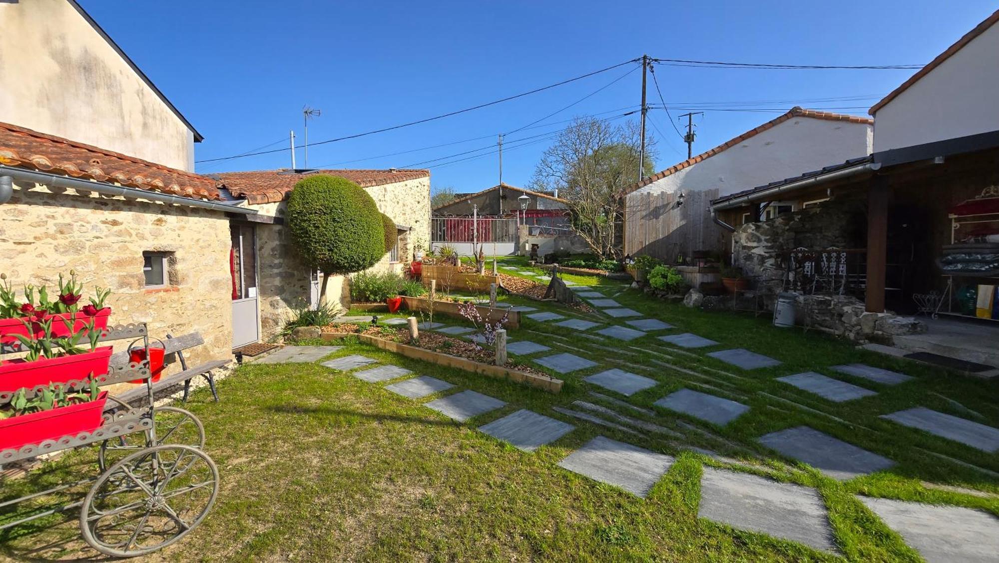 Les Chambres De La Forge Des Collines เลแซร์บิเย ภายนอก รูปภาพ
