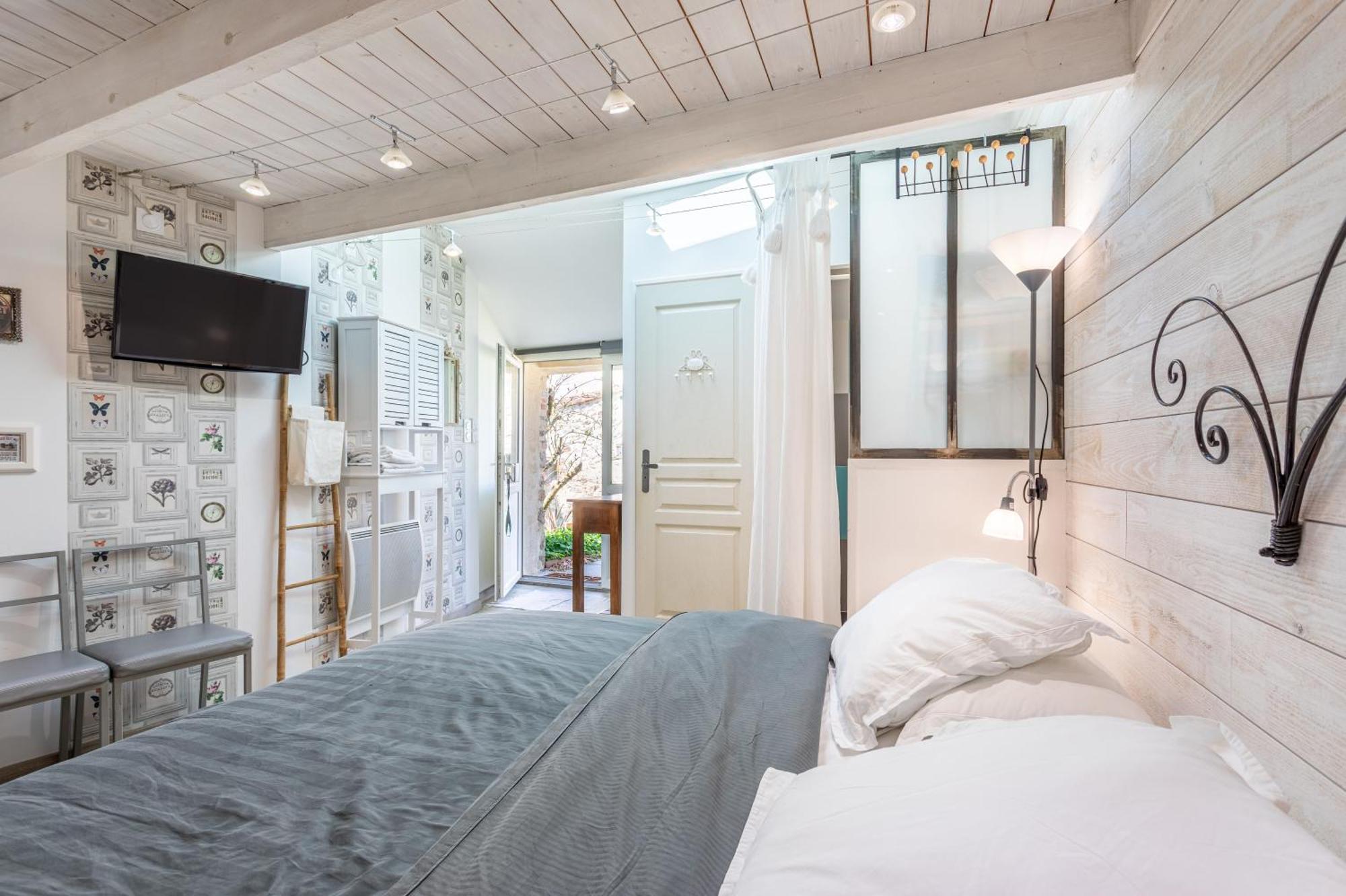 Les Chambres De La Forge Des Collines เลแซร์บิเย ภายนอก รูปภาพ